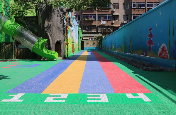 幼兒園懸浮地板上面可以停車行車嗎？